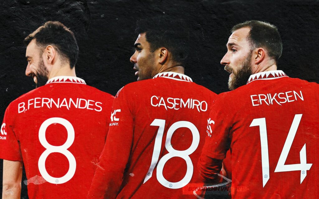 Bộ ba này vẫn quá mỏng so với hàng tiền vệ M.U