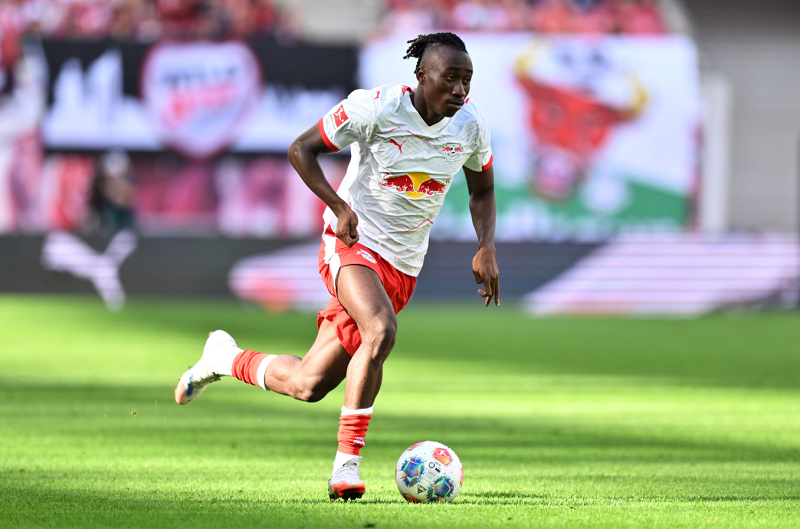 yan-diomande-canh-bac-chien-luoc-co-the-dua-arsenal-toi-dinh-cao-nuoc-anh