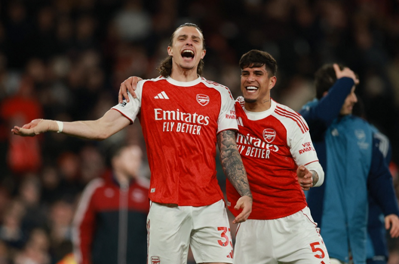 arsenal-va-leverkusen-lao-dao-vi-chan-thuong